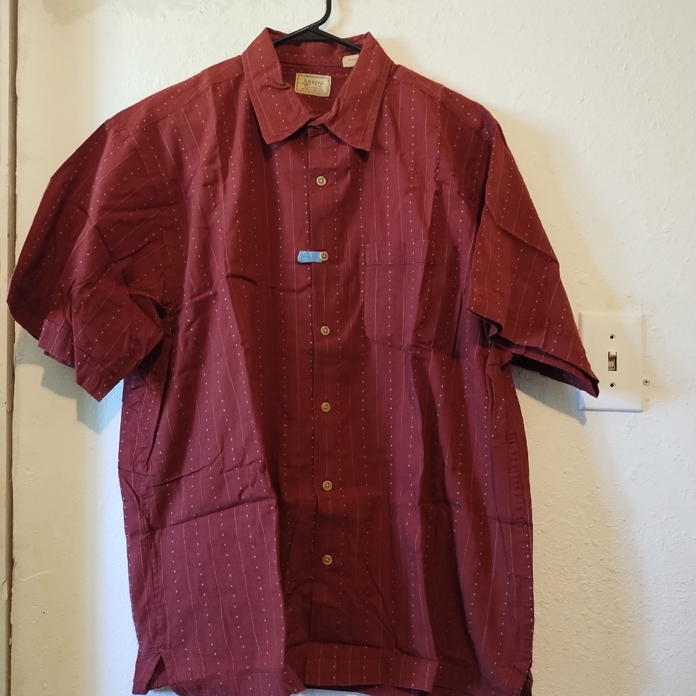Arrow Men's Red Short Sleeve Shirt